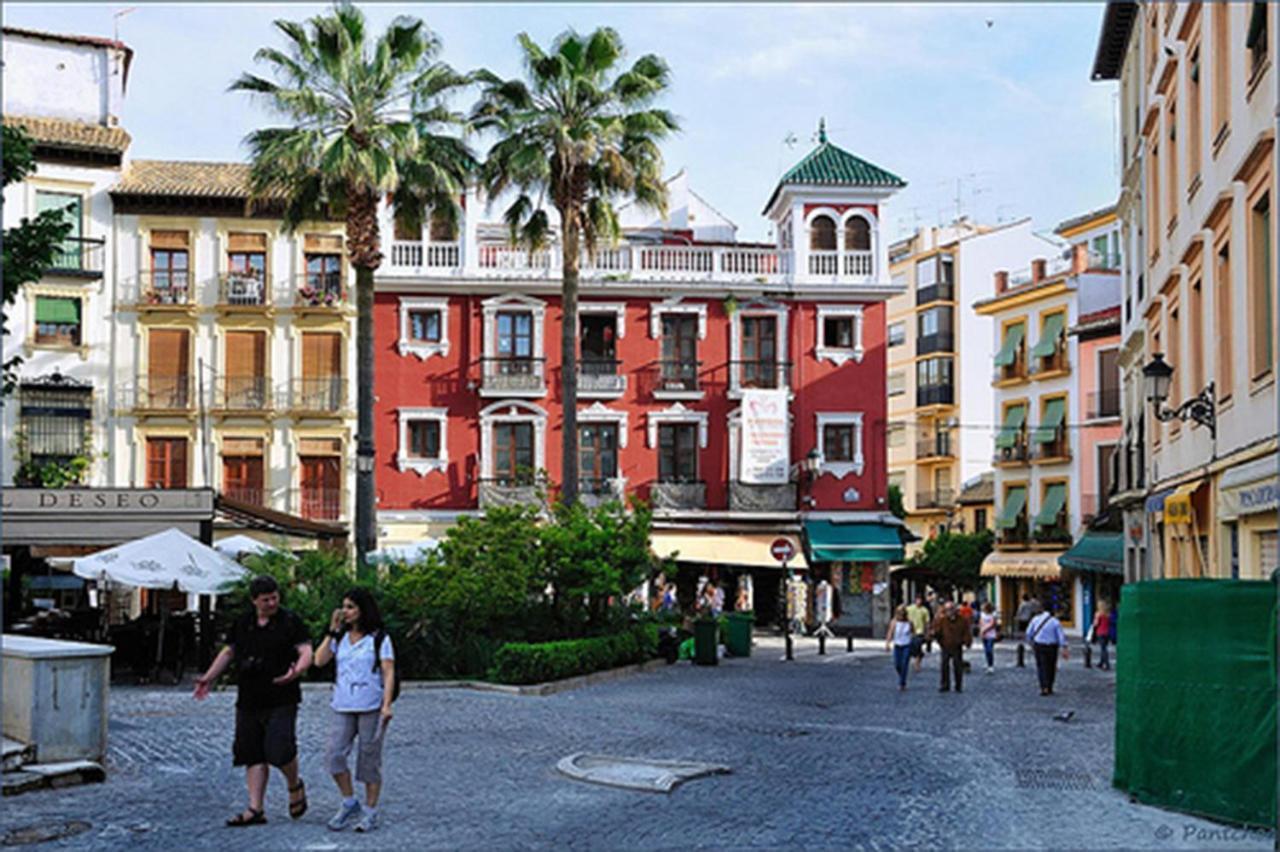 Amplio Y Centrico, Recien Reformado, Calefaccion Central, Jardines, Supermercados, Cafeterias Y Todos Los Servicios En El Corazon De La Ciudad Granada Esterno foto