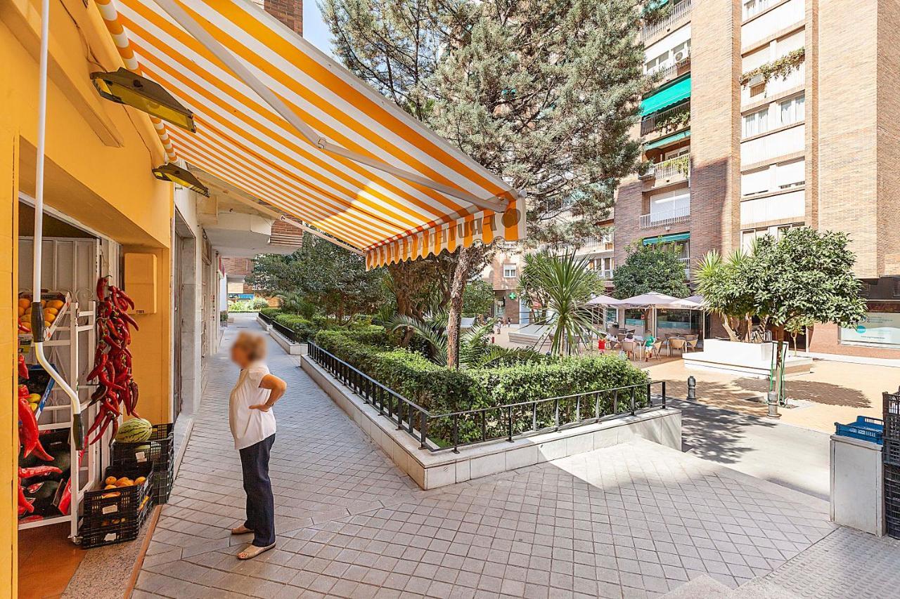 Amplio Y Centrico, Recien Reformado, Calefaccion Central, Jardines, Supermercados, Cafeterias Y Todos Los Servicios En El Corazon De La Ciudad Granada Esterno foto