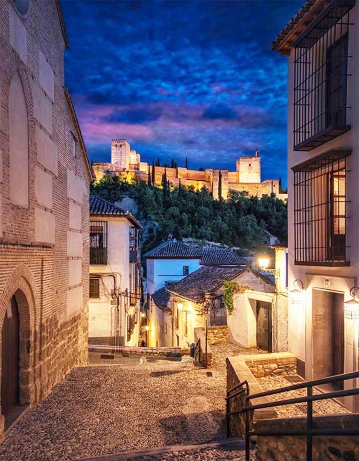 Amplio Y Centrico, Recien Reformado, Calefaccion Central, Jardines, Supermercados, Cafeterias Y Todos Los Servicios En El Corazon De La Ciudad Granada Esterno foto
