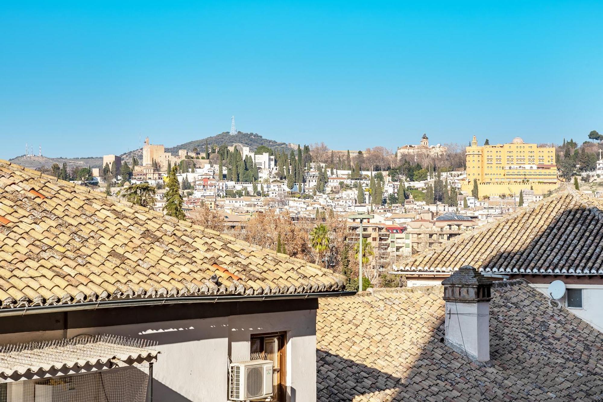 Amplio Y Centrico, Recien Reformado, Calefaccion Central, Jardines, Supermercados, Cafeterias Y Todos Los Servicios En El Corazon De La Ciudad Granada Esterno foto